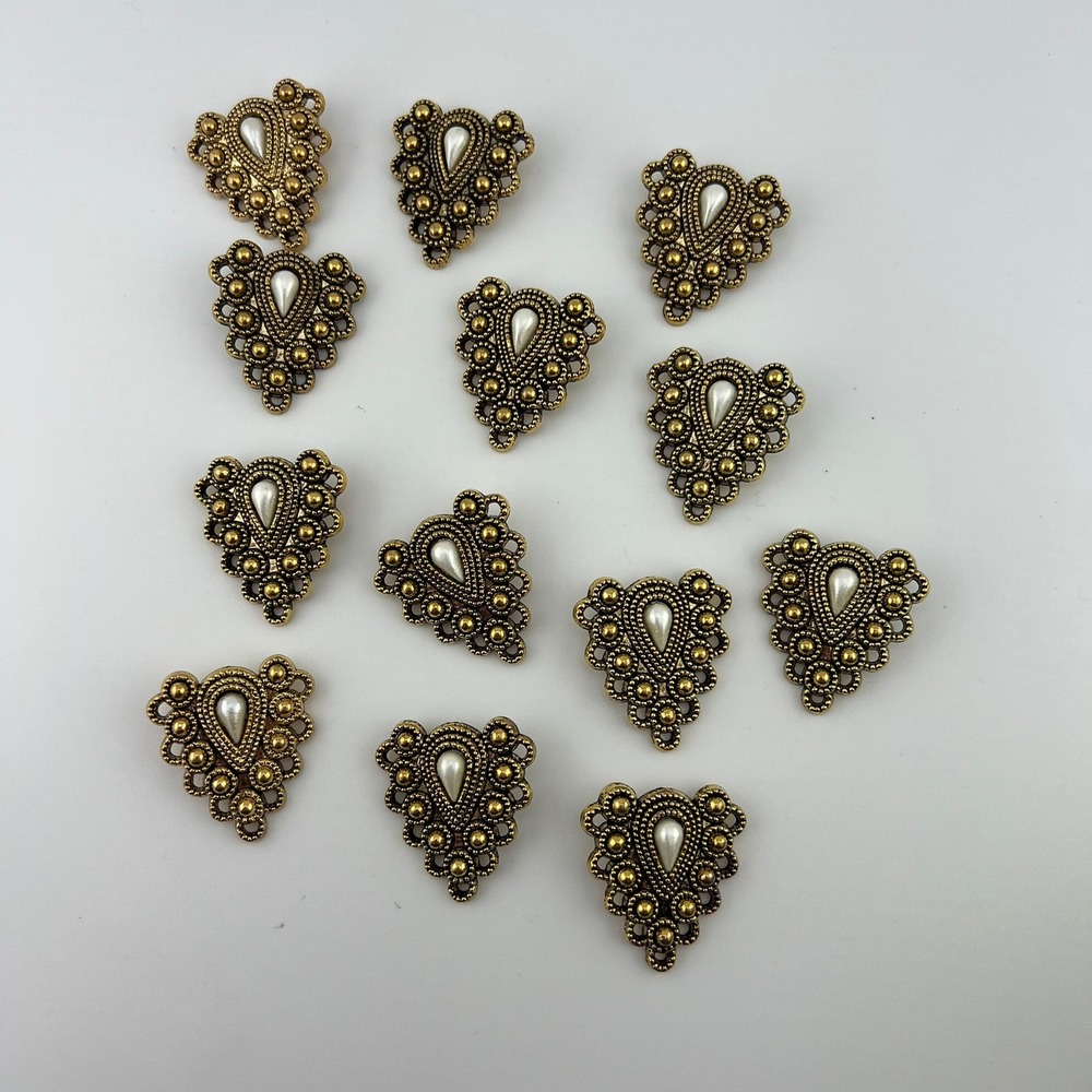 Lot 13‎ Gold Tone Pearl Buttons Ornate Vintage Style Shank Sewing Craft